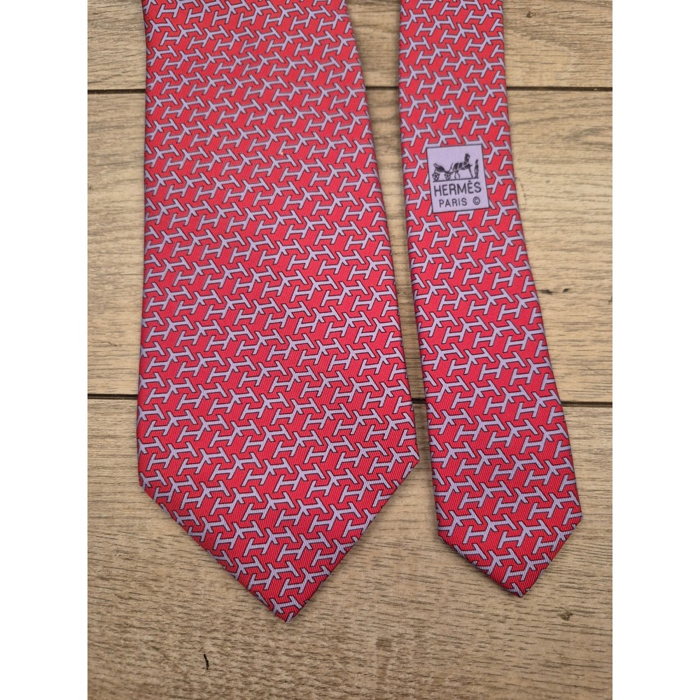Hermes Paris Mens Silk Tie Red Purple Interlocking H Logo Pattern 5141 HA France - Picture 3 of 8